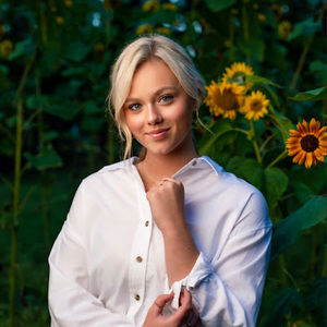 Meet your Posher, Abbie